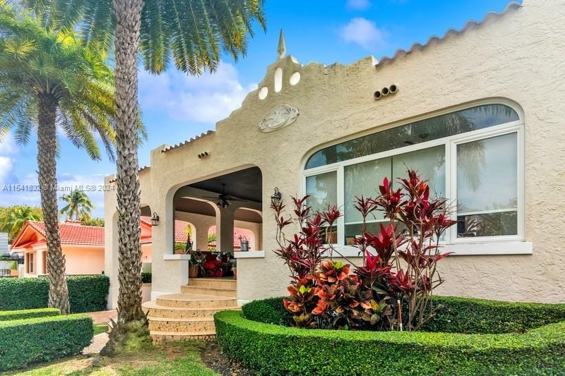 bungalow house